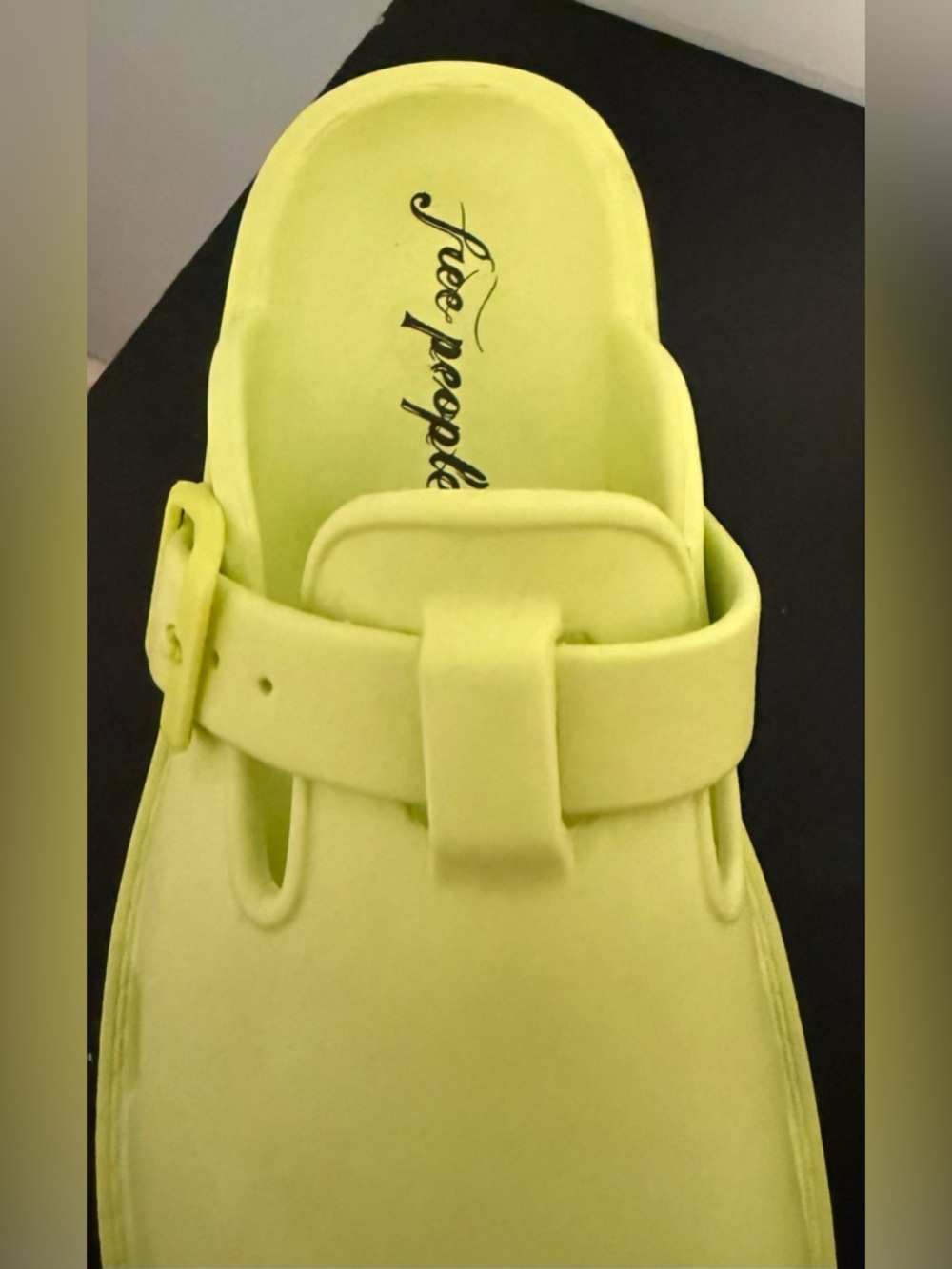 Free People Women’s Lime Green Clogs NWOT! 8.5-9 (39) - Picture 4 of 4